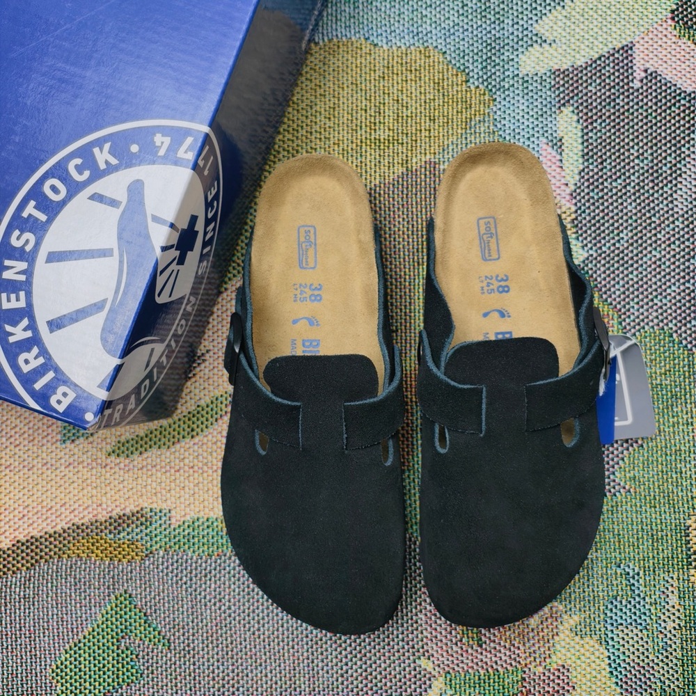 Women's Black Suede Birkenstock Boston Shoes - Narrow Fit